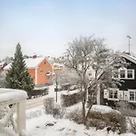 Central Beautiful Modern Accommodation Near Stockholm City